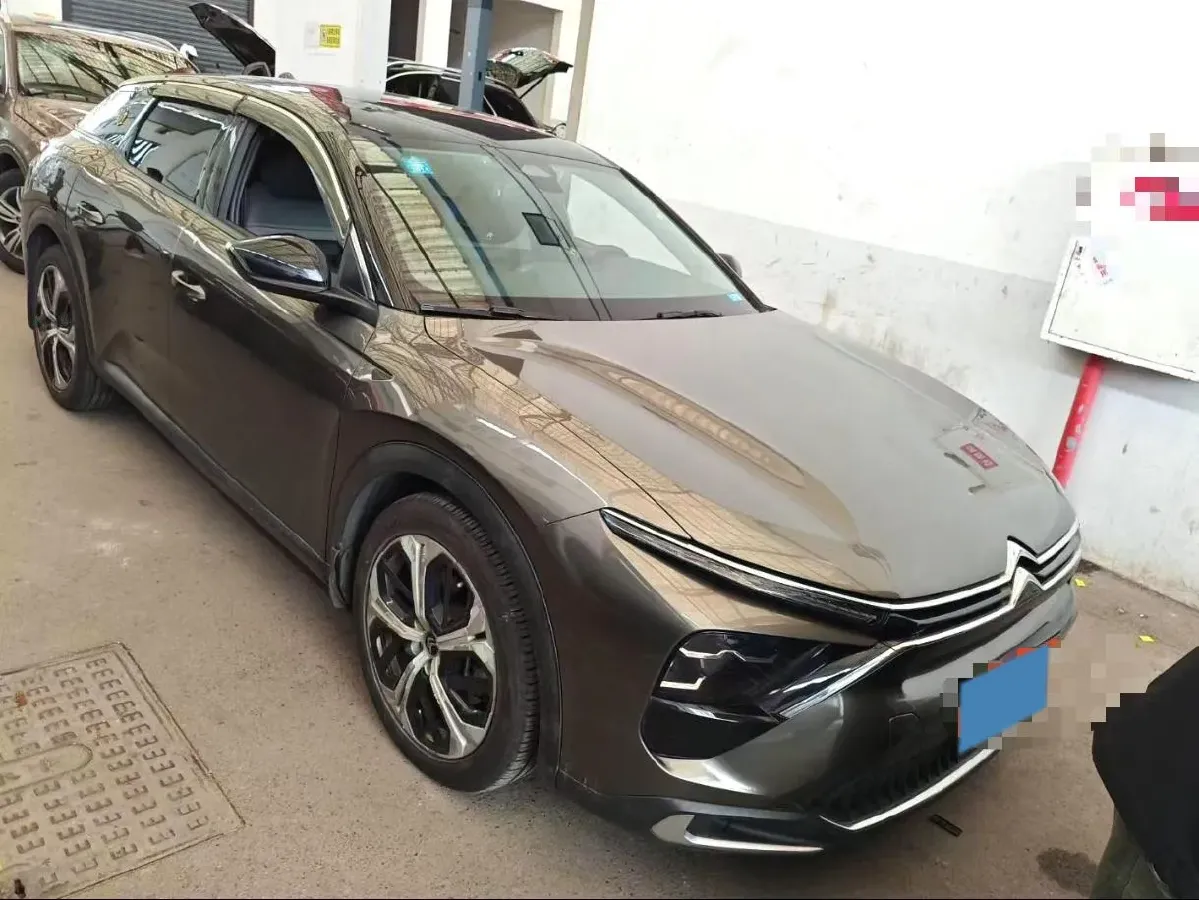 2022 Citroen C5 X 1.6T 175HP L4 8AT,autocango,china used car exporter,china ev exporter,chinese used car exporter,chinese used ev exporter