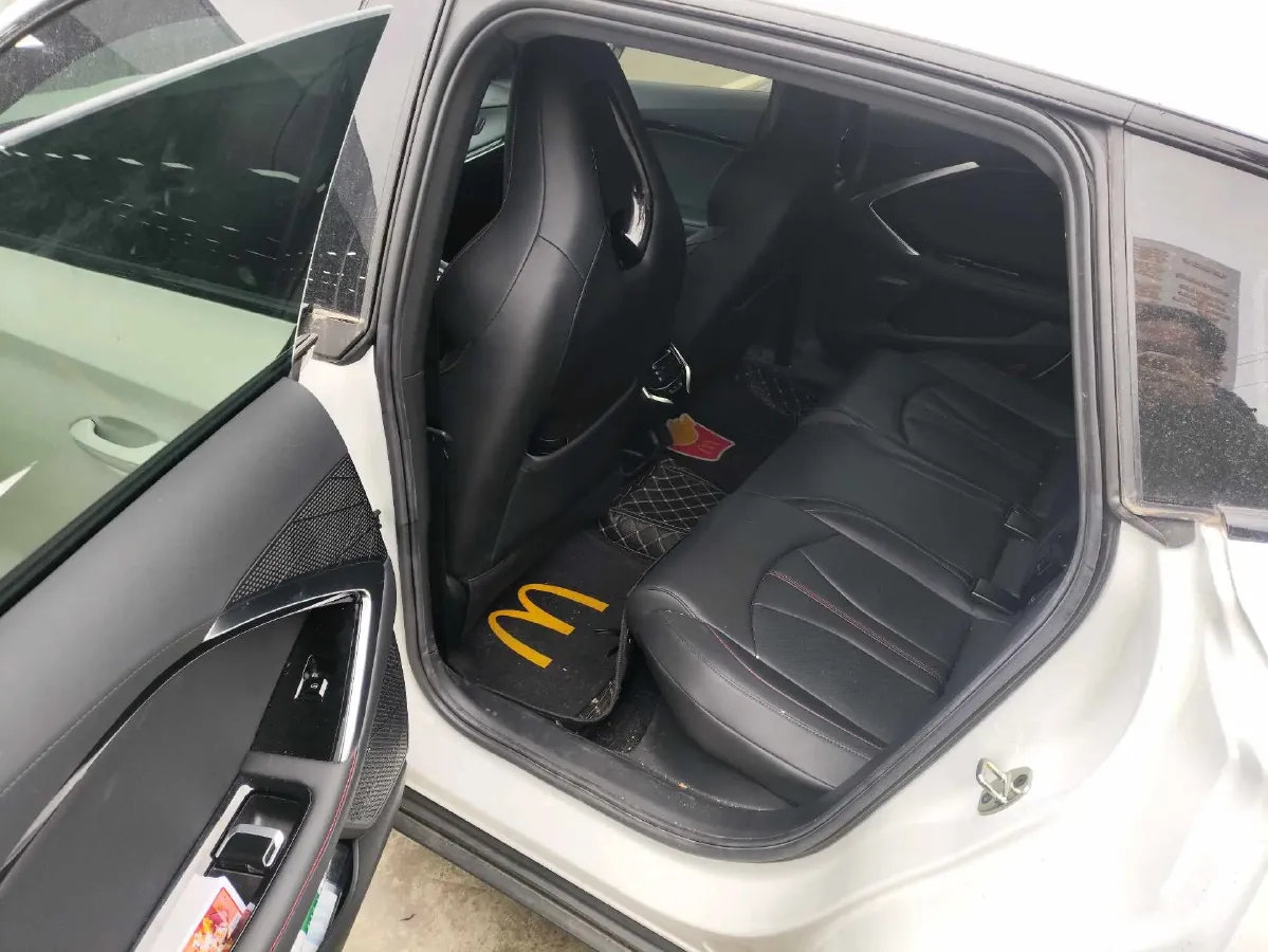 2023 MG 7 1.5T 188HP L4 7DCT,autocango,china used car exporter,china ev exporter,chinese used car exporter,chinese used ev exporter