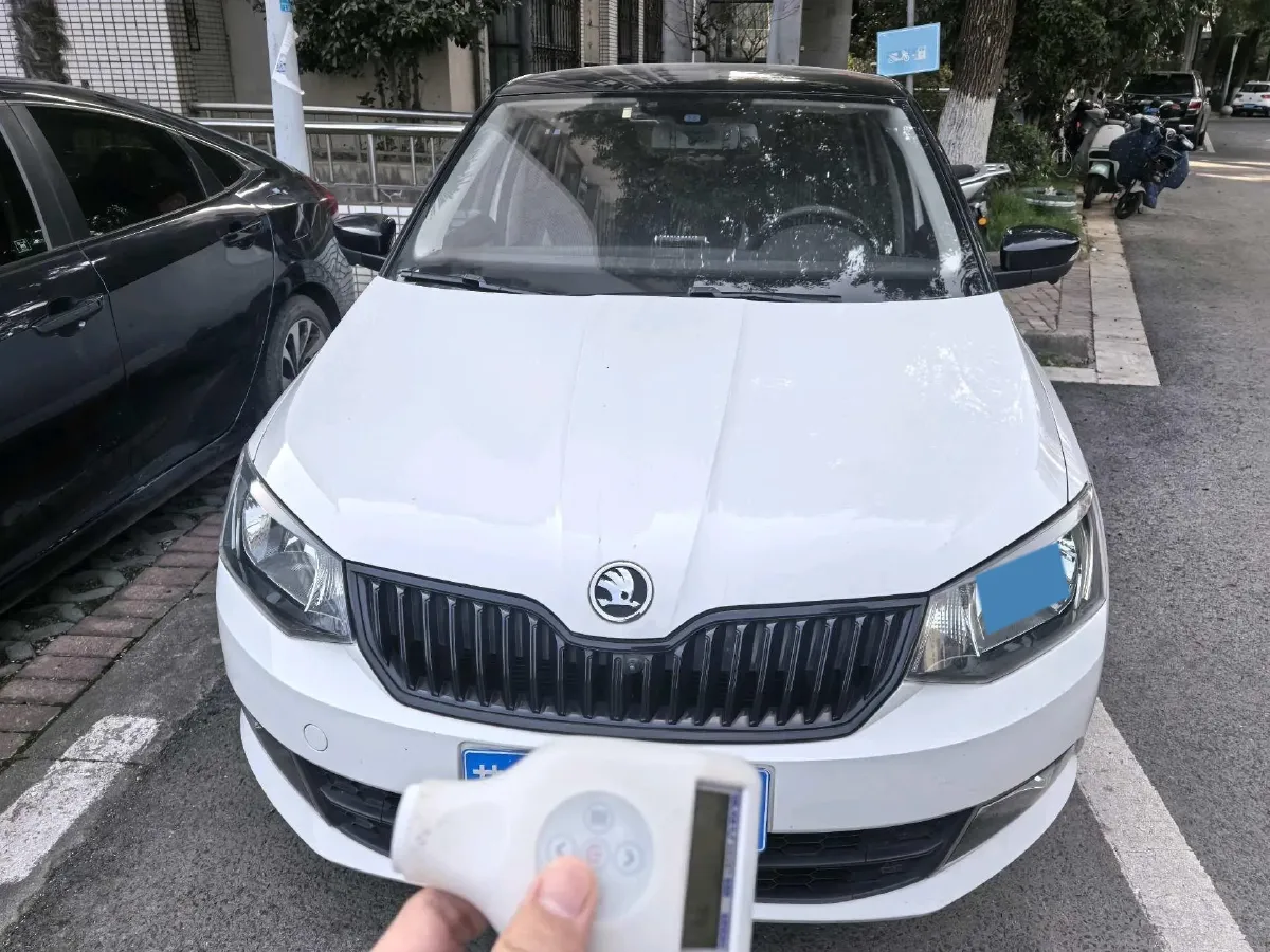 2017 Skoda Fabia 1.6L 110HP L4 6AT,autocango,china used car exporter,china ev exporter,chinese used car exporter,chinese used ev exporter
