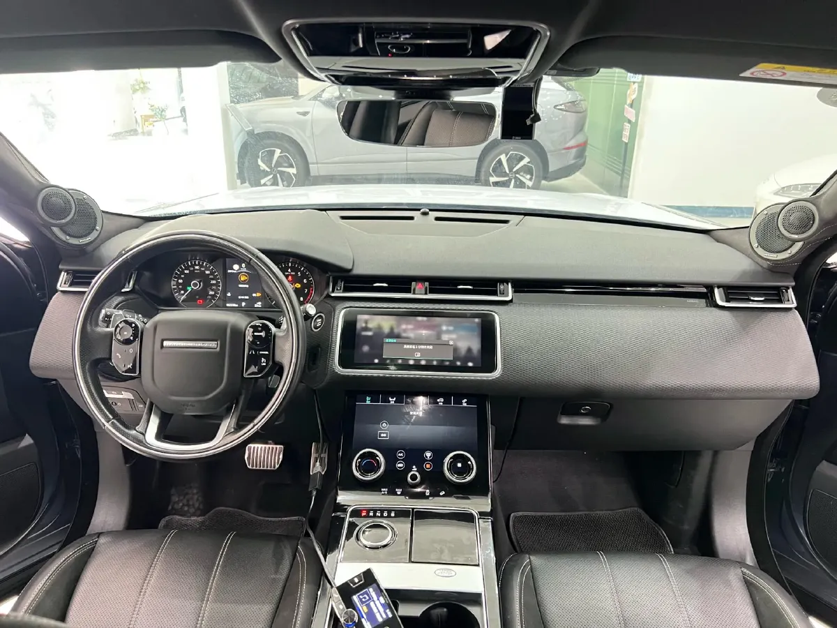 2020 Land Rover Range Rover Velar 2.0T 250HP L4 8AT,autocango,china used car exporter,china ev exporter,chinese used car exporter,chinese used ev exporter