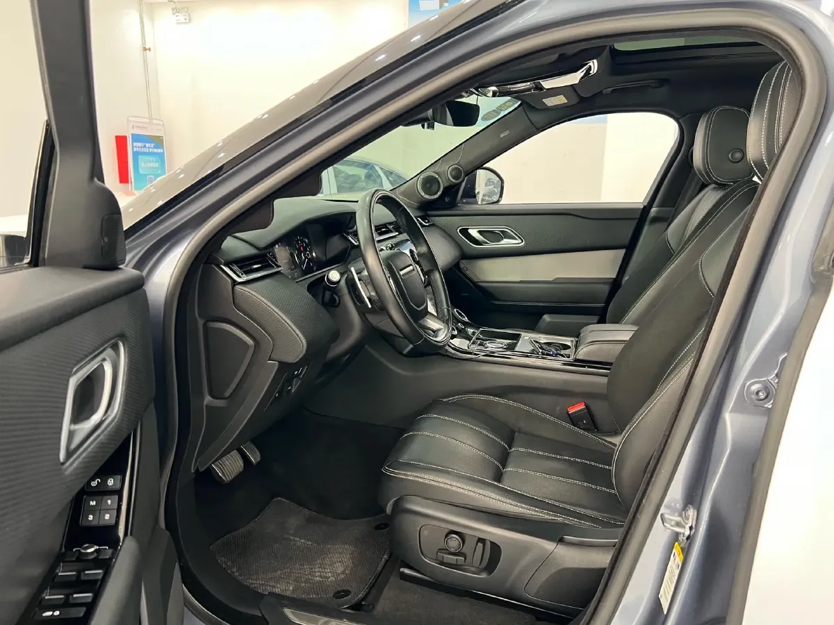 2020 Land Rover Range Rover Velar 2.0T 250HP L4 8AT,autocango,china used car exporter,china ev exporter,chinese used car exporter,chinese used ev exporter