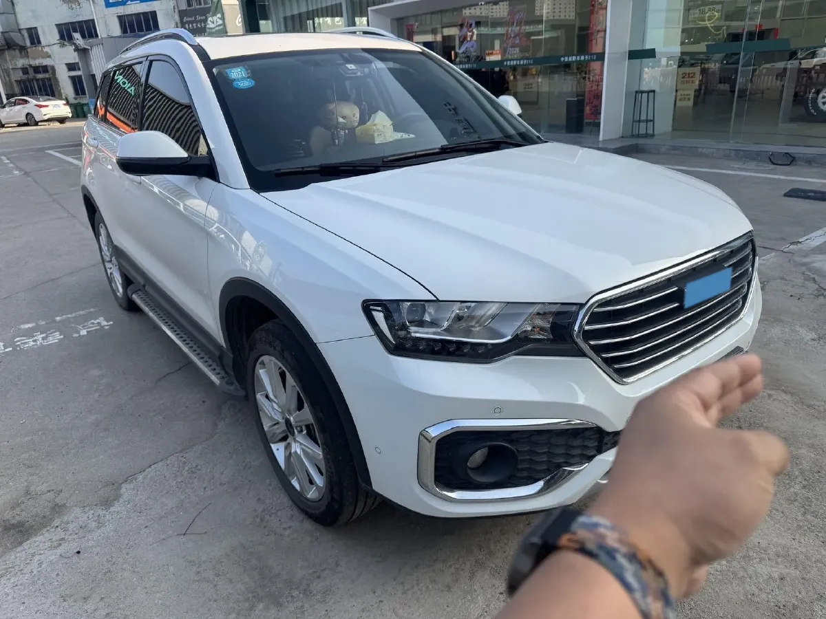 2017 Haval H6 Coupe 2.0T 197HP L4 6MT,autocango,china used car exporter,china ev exporter,chinese used car exporter,chinese used ev exporter