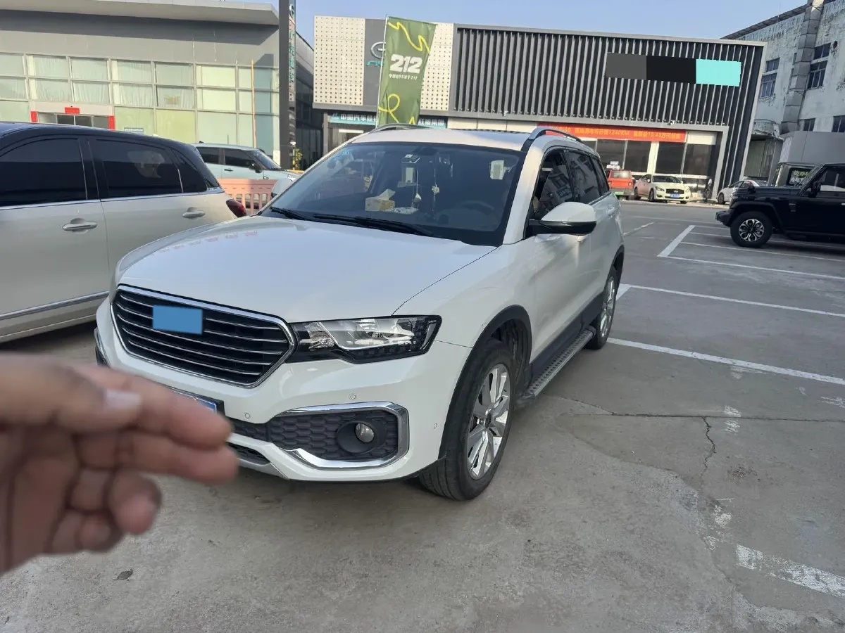 2017 Haval H6 Coupe 2.0T 197HP L4 6MT,autocango,china used car exporter,china ev exporter,chinese used car exporter,chinese used ev exporter