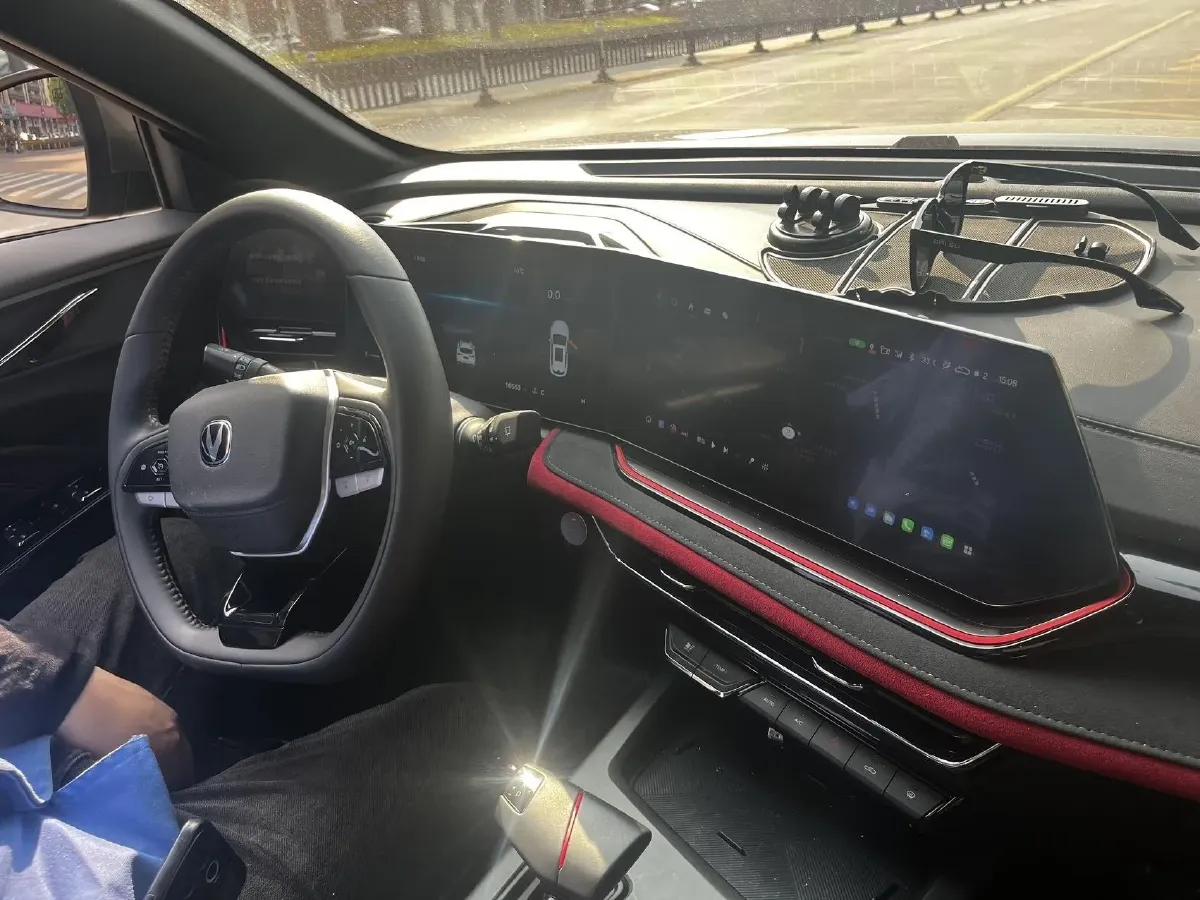 2024 ChangAn X5 PLUS 1.5T 188HP L4 7DCT,autocango,china used car exporter,china ev exporter,chinese used car exporter,chinese used ev exporter