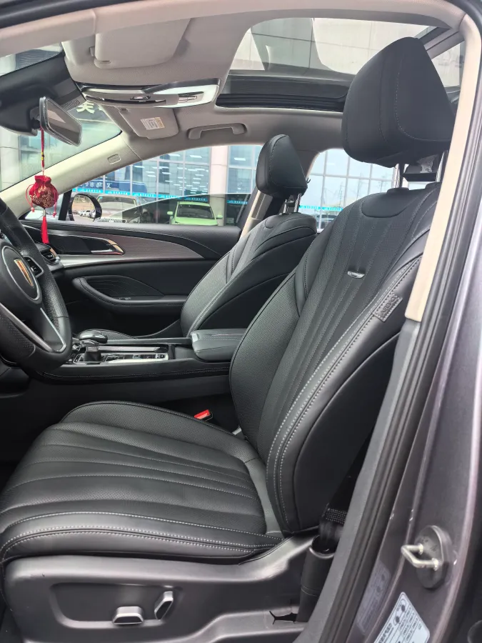 2023 HongQi H5 2.0T 224HP L4 8AT,autocango,china used car exporter,china ev exporter,chinese used car exporter,chinese used ev exporter