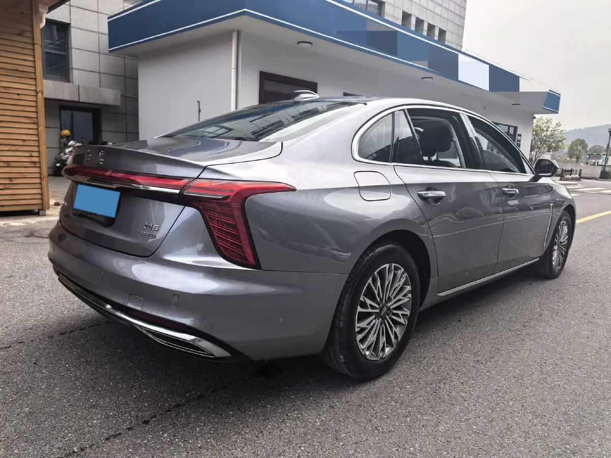 2023 HongQi H5 2.0T 224HP L4 8AT,autocango,china used car exporter,china ev exporter,chinese used car exporter,chinese used ev exporter