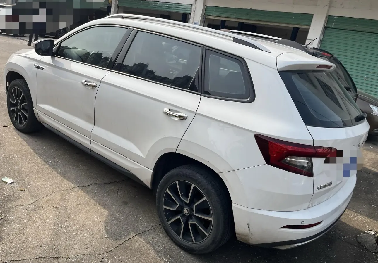 2022 Skoda Karoq 1.4T 150HP L4 7DCT,autocango,china used car exporter,china ev exporter,chinese used car exporter,chinese used ev exporter