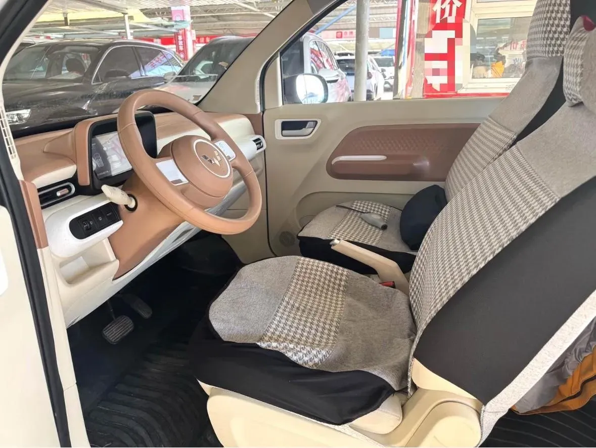 2024 WuLing HongGuang MINI EV BEV 17.3KWH,autocango,china used car exporter,china ev exporter,chinese used car exporter,chinese used ev exporter