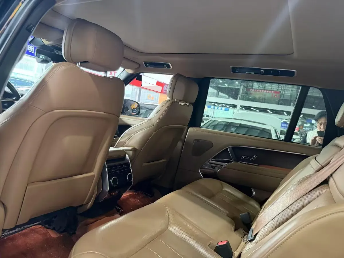 2024 Land Rover Range Rover 3.0T 400HP L6 8AT,autocango,china used car exporter,china ev exporter,chinese used car exporter,chinese used ev exporter