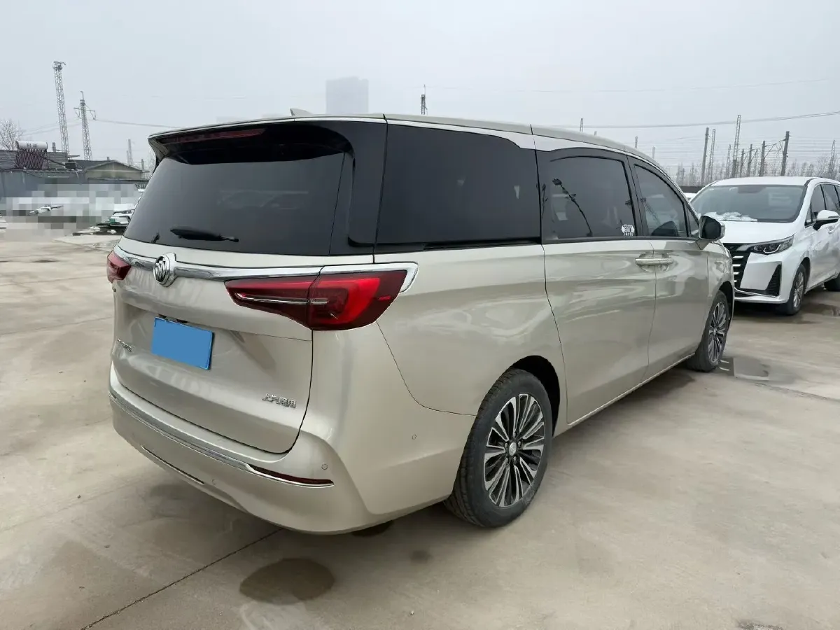 2022 Buick GL8 2.0T 237HP L4 9AT,autocango,china used car exporter,china ev exporter,chinese used car exporter,chinese used ev exporter