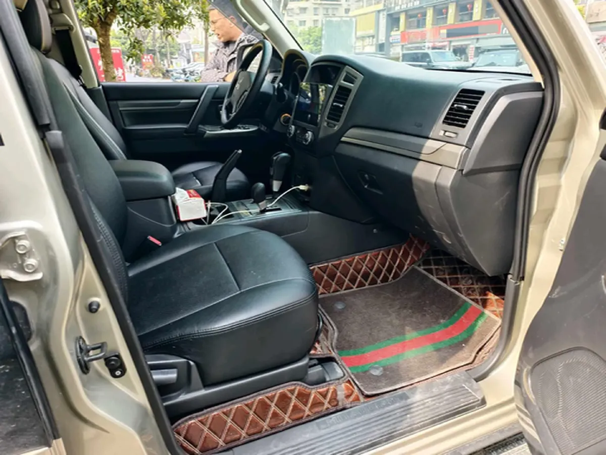 2023 Li L7 Range Extended 154HP REEV 40.9KWH,autocango,china used car exporter,china ev exporter,chinese used car exporter,chinese used ev exporter