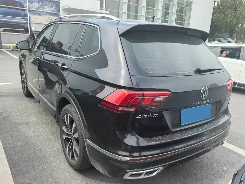 2024 Volkswagen Tiguan L 2.0T 186HP L4 7DCT,autocango,china used car exporter,china ev exporter,chinese used car exporter,chinese used ev exporter