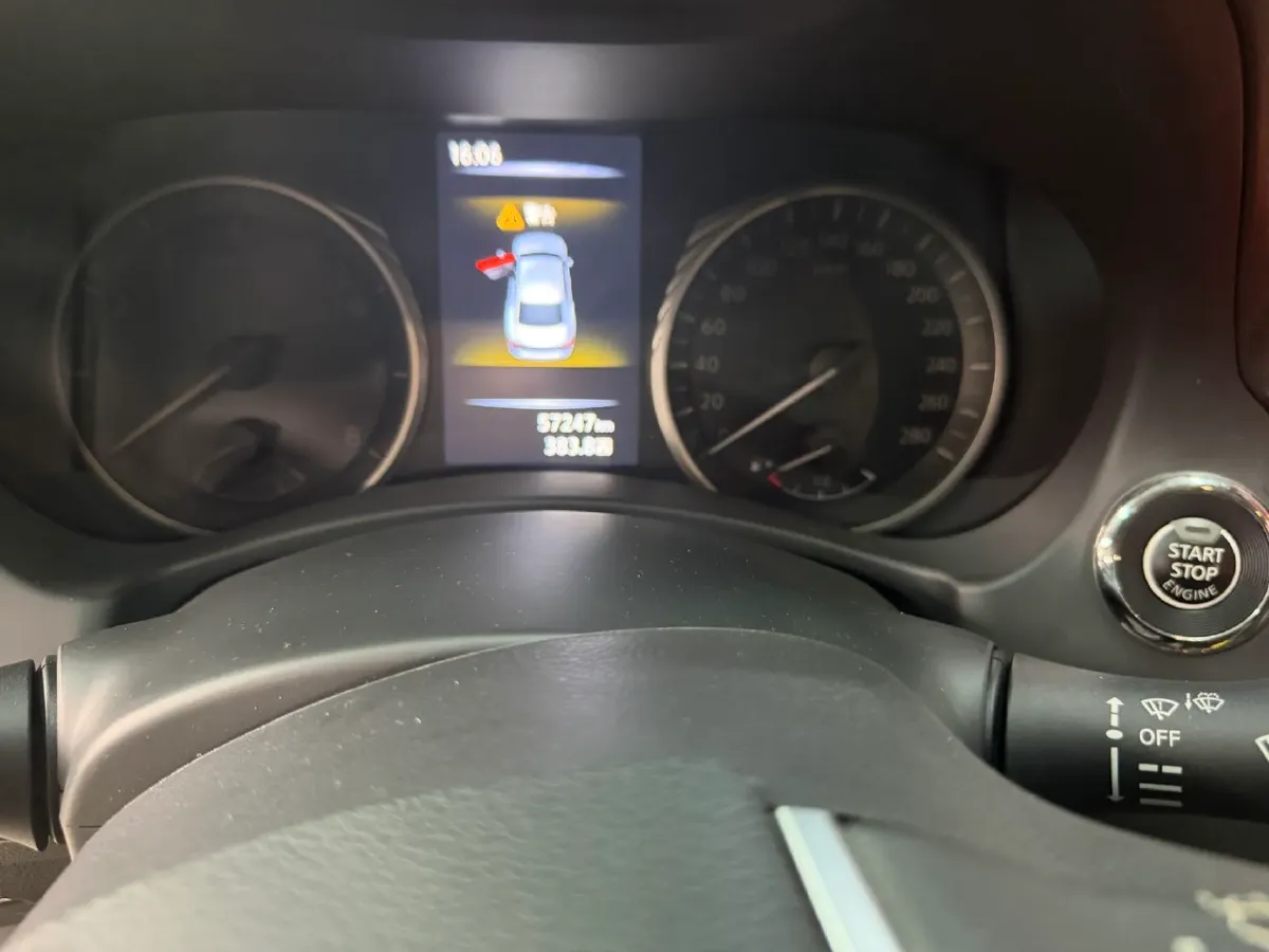 2018 Jeep Grand Commander 2.0T 265HP L4 9AT,autocango,china used car exporter,china ev exporter,chinese used car exporter,chinese used ev exporter