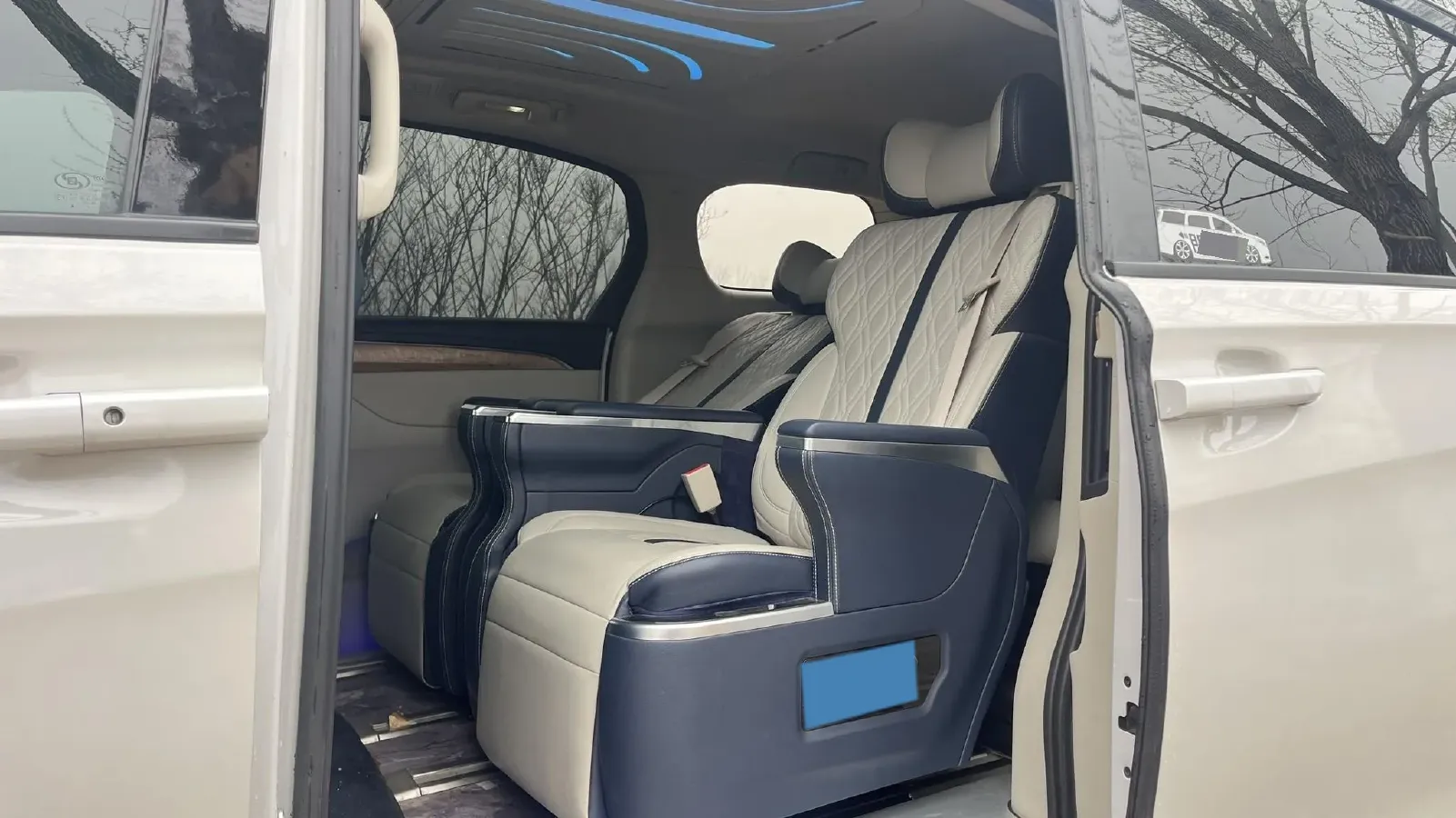 2018 Buick GL8 2.0T 260HP L4 6AT,autocango,china used car exporter,china ev exporter,chinese used car exporter,chinese used ev exporter