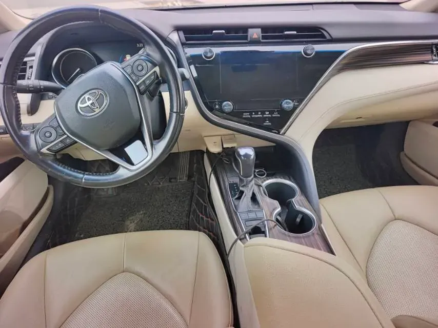 2019 Toyota Camry 2.5L 209HP L4 8AT,autocango,china used car exporter,china ev exporter,chinese used car exporter,chinese used ev exporter