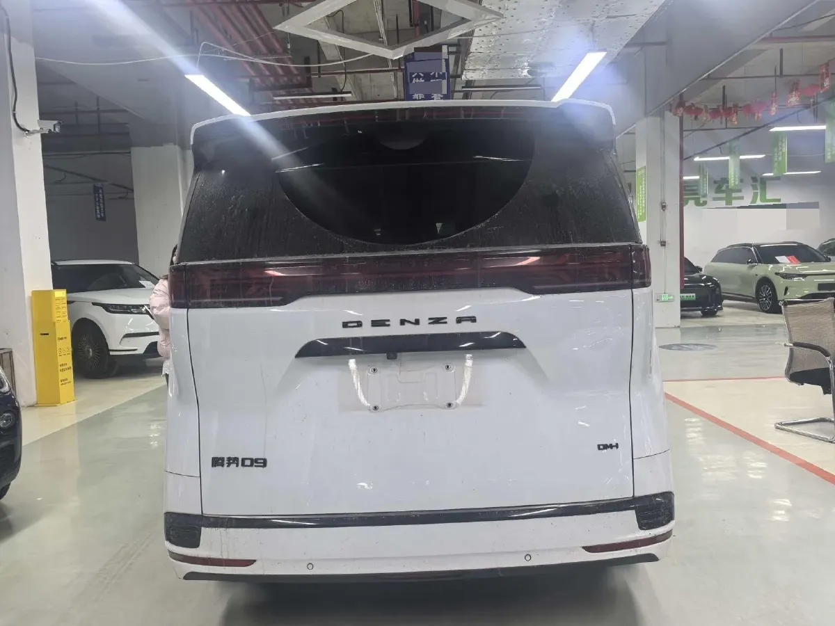 2022 HongQi HS7 3.0T 337HP V6 8AT,autocango,china used car exporter,china ev exporter,chinese used car exporter,chinese used ev exporter