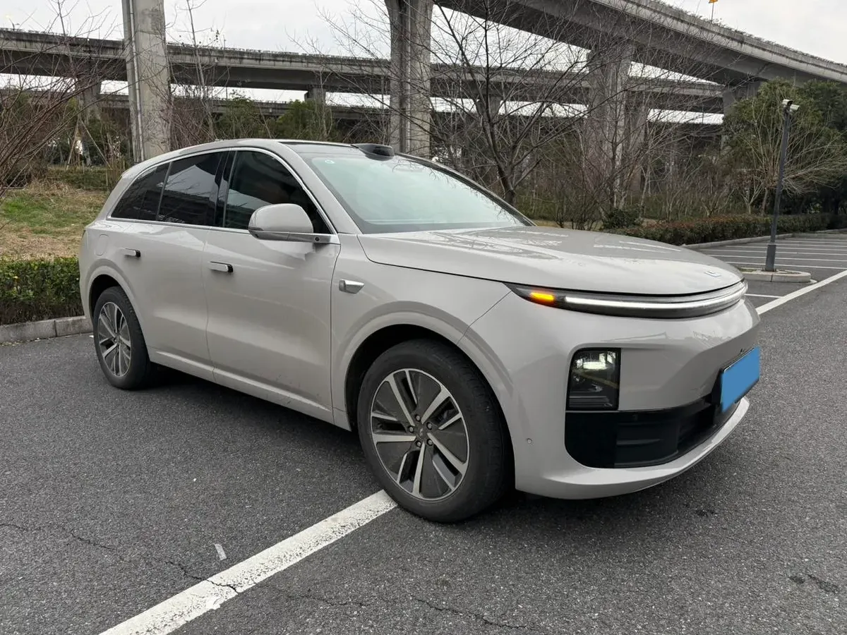 2024 Li L6 Range Extended 154HP L4 REEV 36.8KWH,autocango,china used car exporter,china ev exporter,chinese used car exporter,chinese used ev exporter