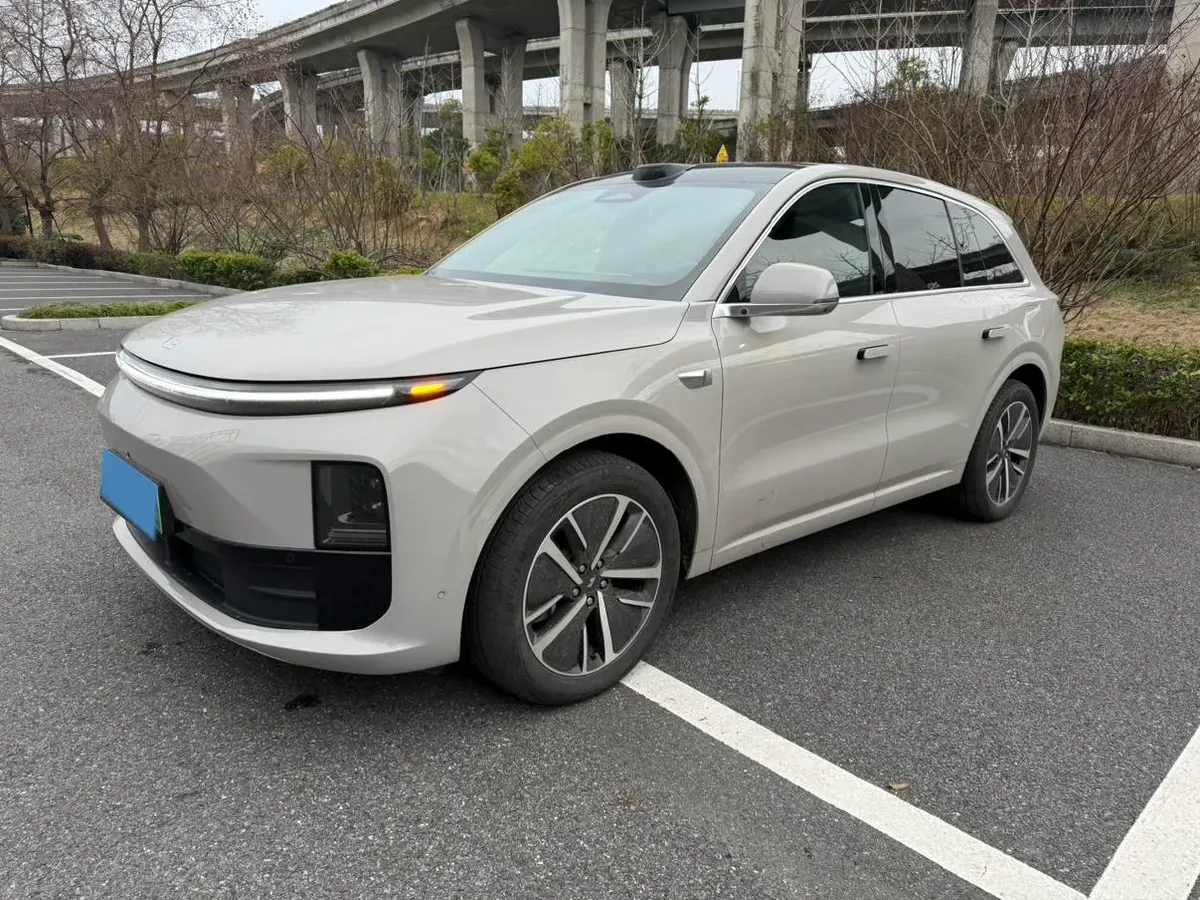 2024 Li L6 Range Extended 154HP L4 REEV 36.8KWH,autocango,china used car exporter,china ev exporter,chinese used car exporter,chinese used ev exporter