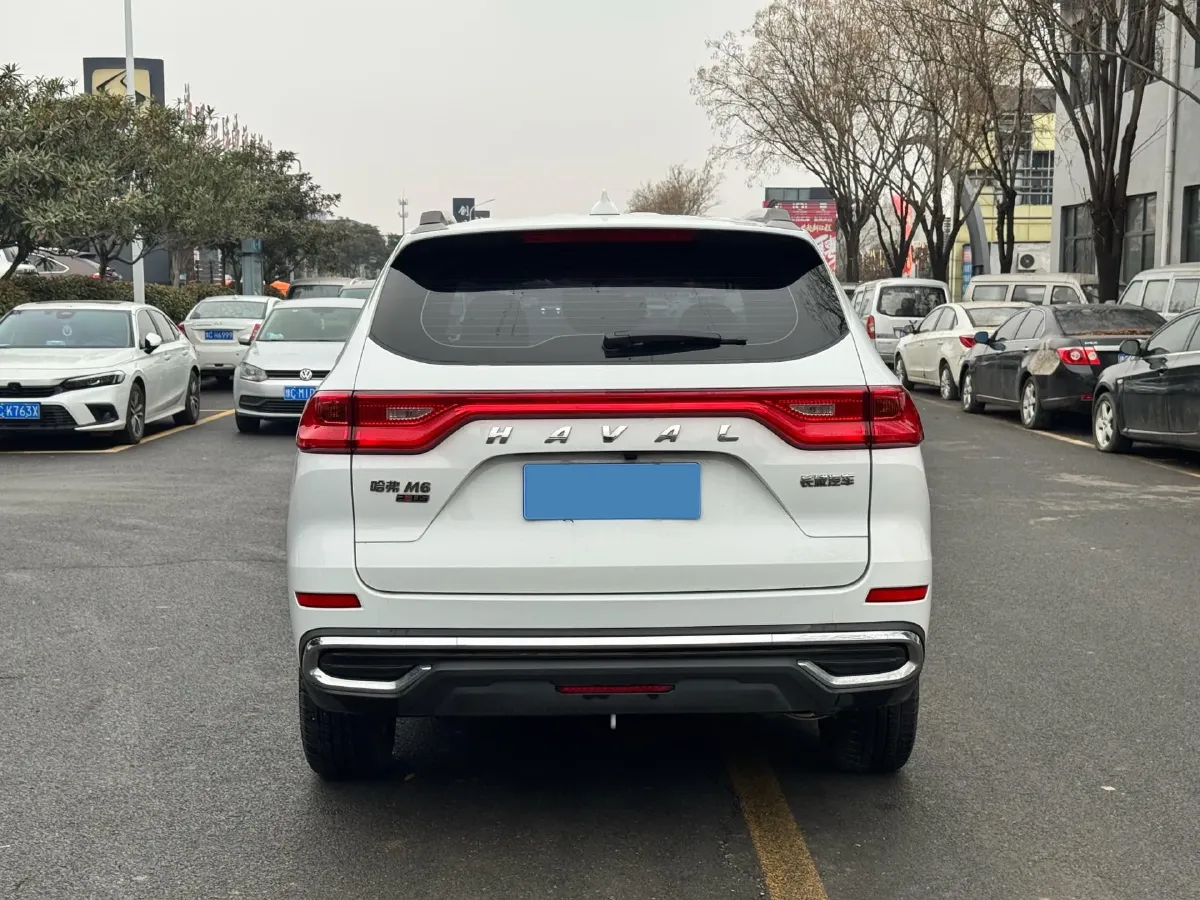 2021 Haval M6 1.5T 150HP L4 7DCT,autocango,china used car exporter,china ev exporter,chinese used car exporter,chinese used ev exporter