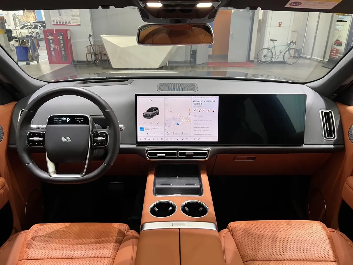 2023 Li L8 Range Extended 154HP REEV 40.9KWH,autocango,china used car exporter,china ev exporter,chinese used car exporter,chinese used ev exporter