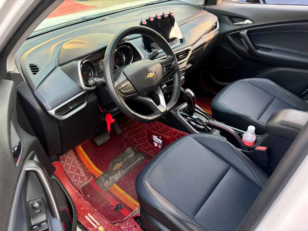 2021 Chevrolet Trax 1.0T 125HP L3 6AT,autocango,china used car exporter,china ev exporter,chinese used car exporter,chinese used ev exporter