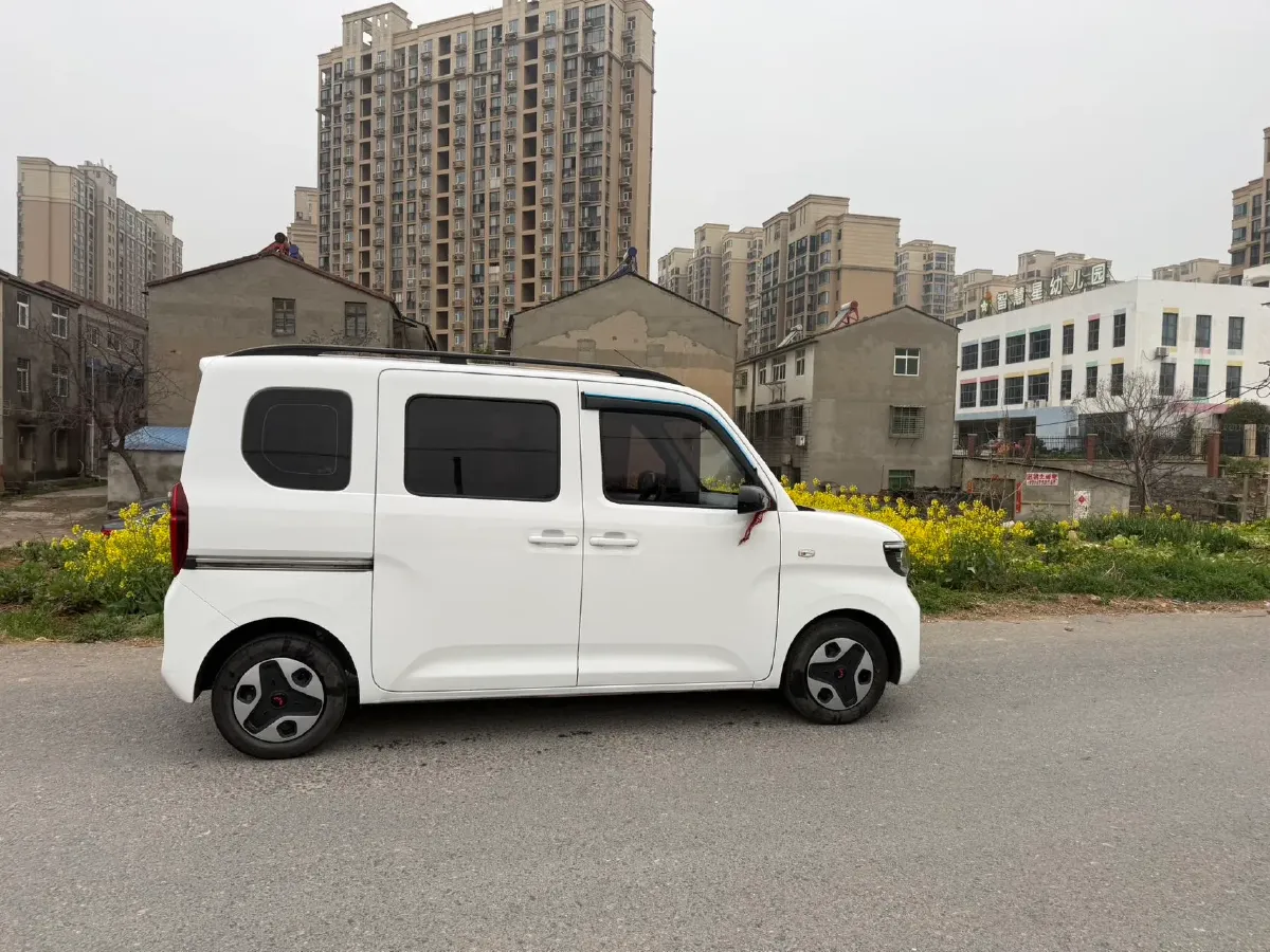2022 WuLing HongGuang MINI EV BEV 17.3KWH,autocango,china used car exporter,china ev exporter,chinese used car exporter,chinese used ev exporter