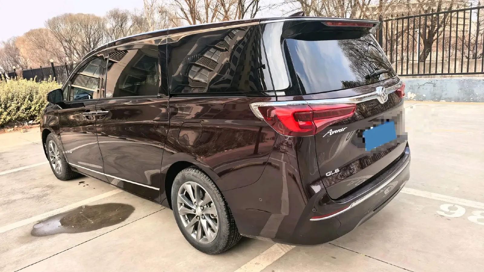 2022 Buick GL8 2.0T 237HP L4 9AT,autocango,china used car exporter,china ev exporter,chinese used car exporter,chinese used ev exporter