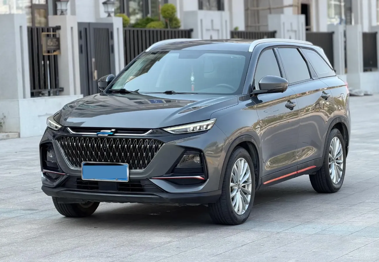 2022 ChangAn Oshan X7 Plus 1.5T 188HP L4 7DCT,autocango,china used car exporter,china ev exporter,chinese used car exporter,chinese used ev exporter