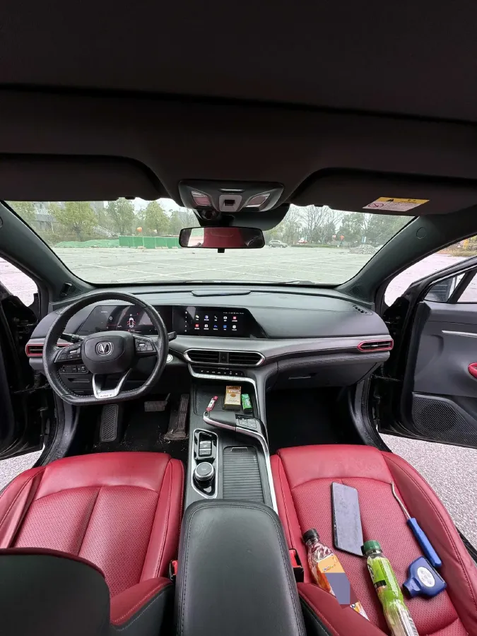 2020 ChangAn UNI-T 1.5T 180HP L4 7DCT,autocango,china used car exporter,china ev exporter,chinese used car exporter,chinese used ev exporter