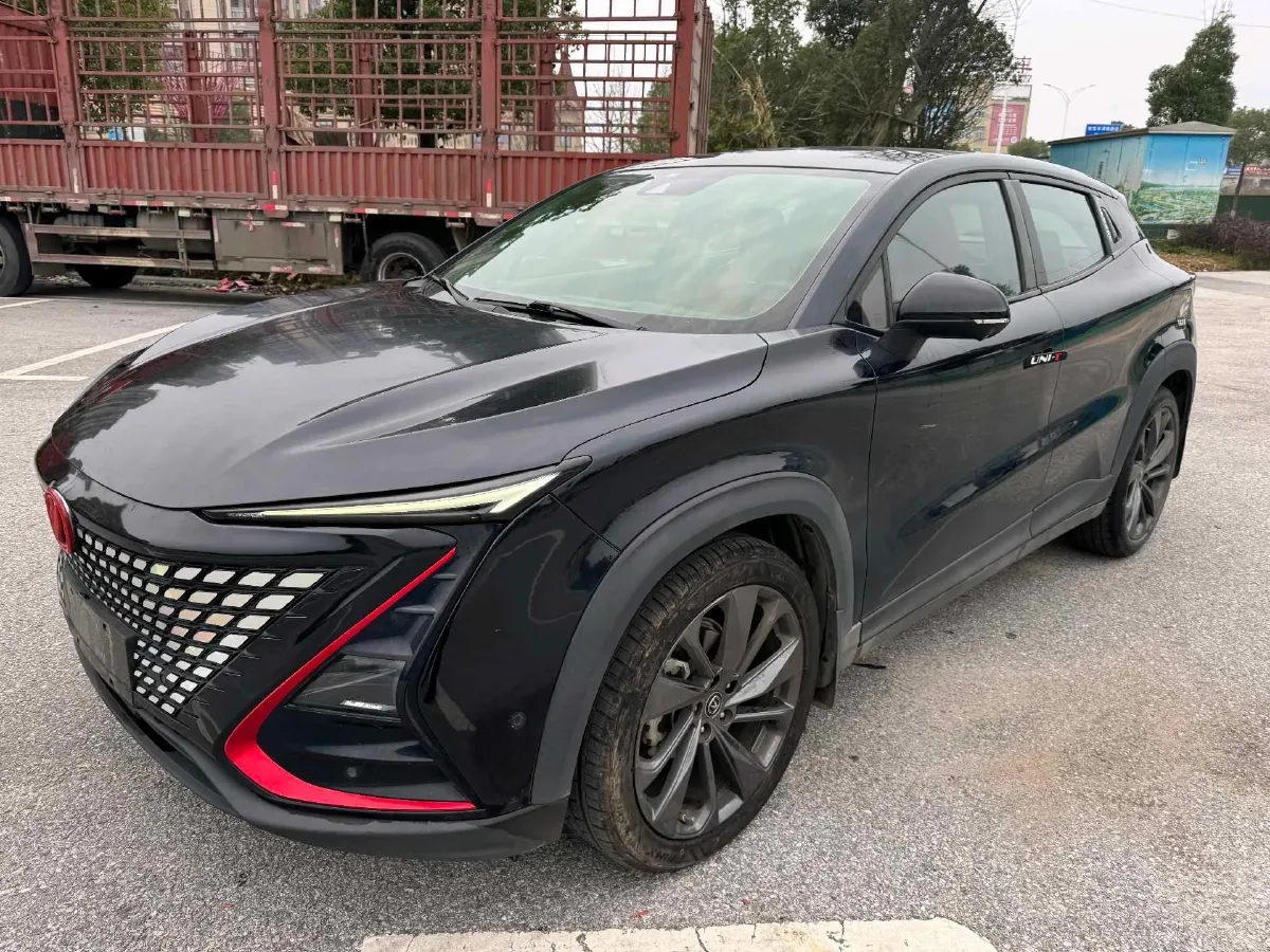 2020 ChangAn UNI-T 1.5T 180HP L4 7DCT,autocango,china used car exporter,china ev exporter,chinese used car exporter,chinese used ev exporter