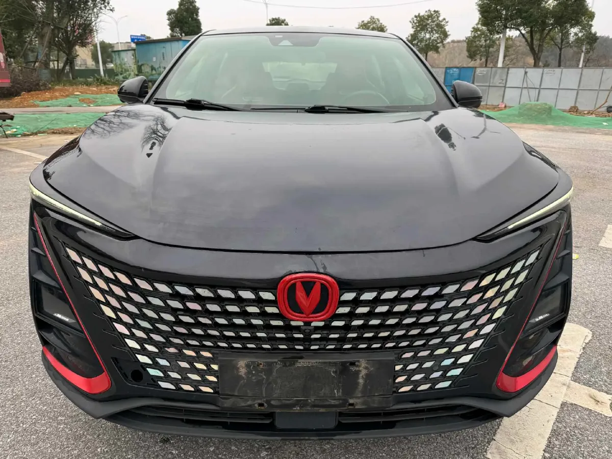 2020 ChangAn UNI-T 1.5T 180HP L4 7DCT,autocango,china used car exporter,china ev exporter,chinese used car exporter,chinese used ev exporter