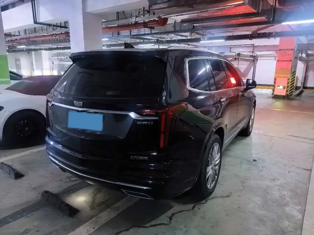 2021 Cadillac XT6 2.0T 237HP L4 9AT,autocango,china used car exporter,china ev exporter,chinese used car exporter,chinese used ev exporter