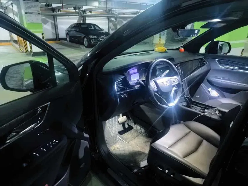 2021 Cadillac XT6 2.0T 237HP L4 9AT,autocango,china used car exporter,china ev exporter,chinese used car exporter,chinese used ev exporter