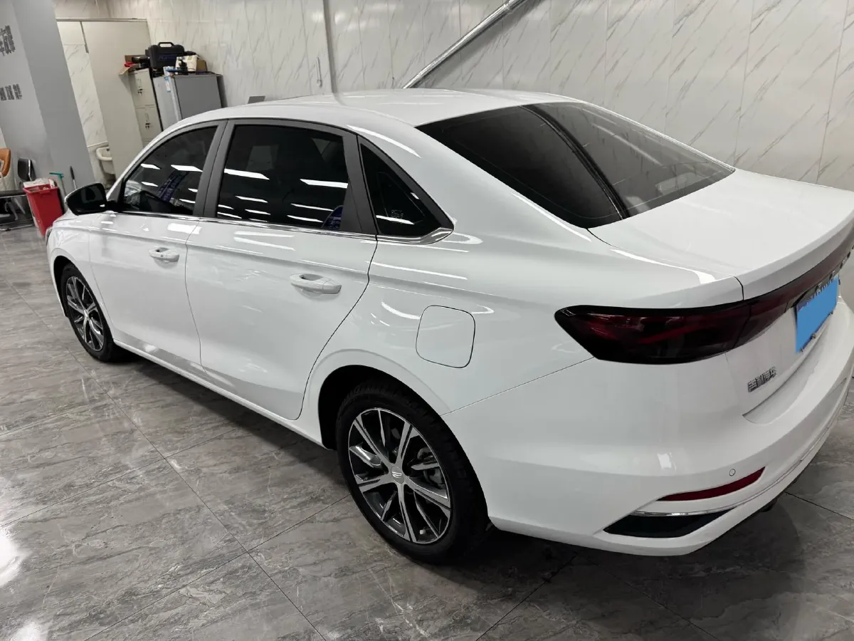 2022 Geely Emgrand 1.5L 114HP L4 CVT,autocango,china used car exporter,china ev exporter,chinese used car exporter,chinese used ev exporter
