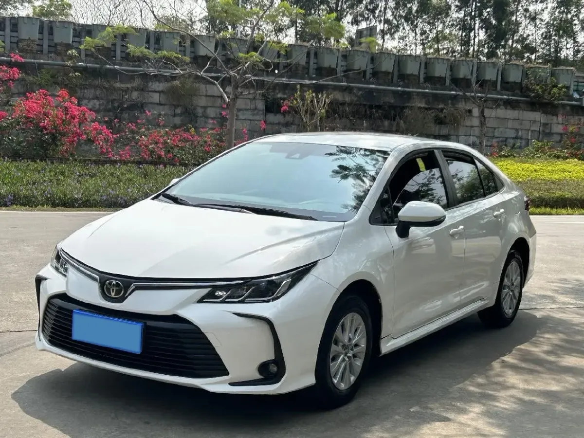 2021 Toyota Corolla 1.2T 116HP L4 CVT,autocango,china used car exporter,china ev exporter,chinese used car exporter,chinese used ev exporter