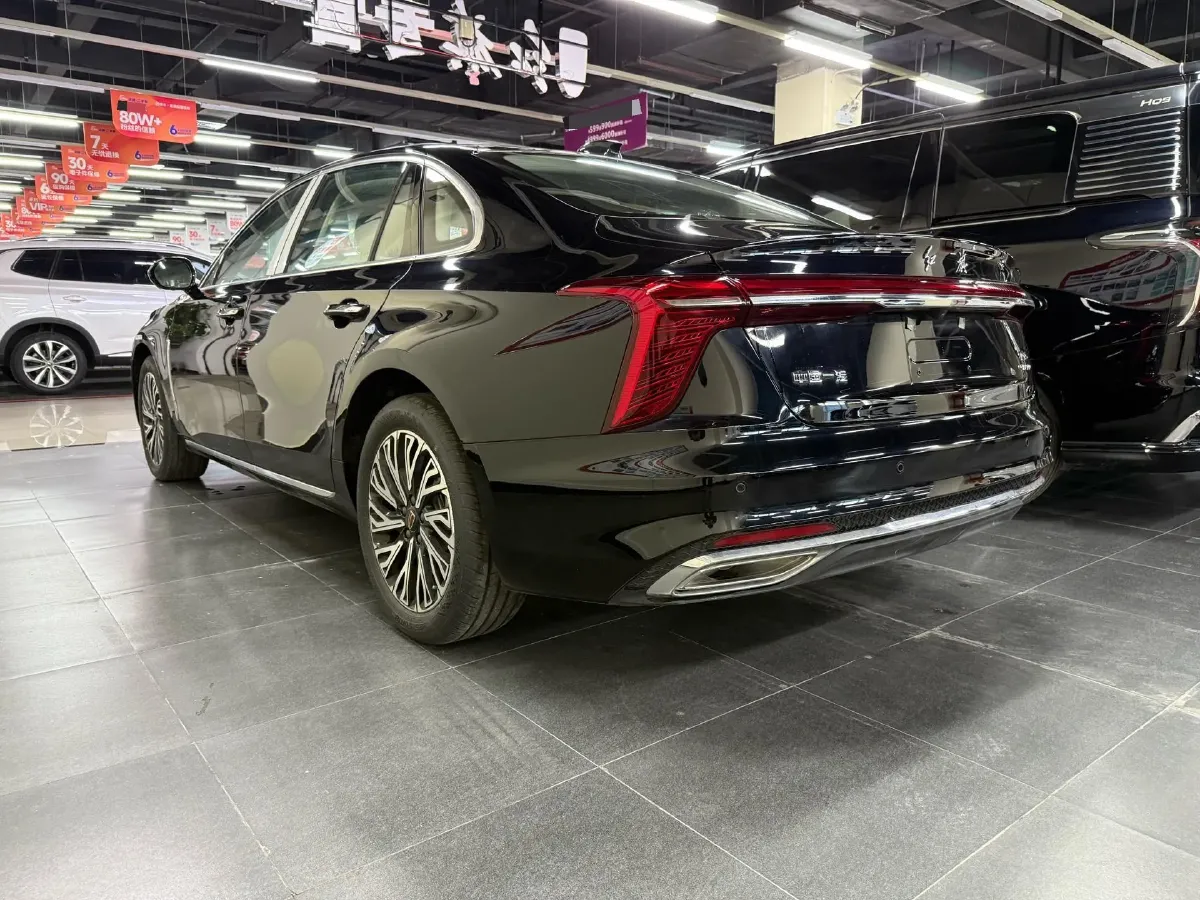 2024 HongQi H5 2.0T 224HP L4 8AT,autocango,china used car exporter,china ev exporter,chinese used car exporter,chinese used ev exporter