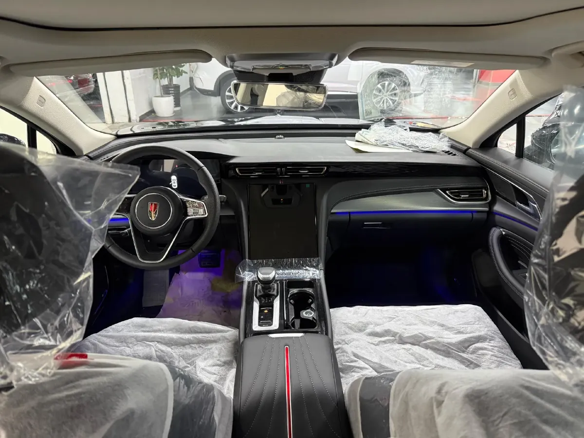 2024 HongQi H5 2.0T 224HP L4 8AT,autocango,china used car exporter,china ev exporter,chinese used car exporter,chinese used ev exporter