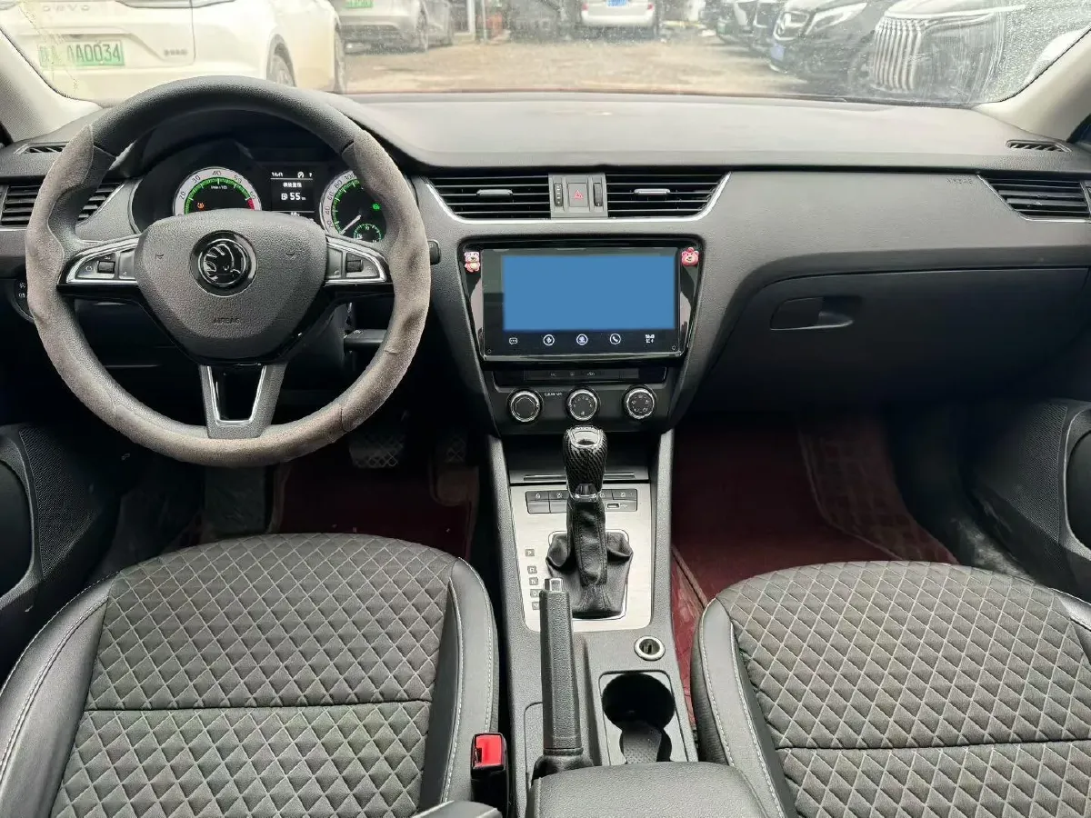 2019 Skoda Octavia 1.5L 116HP L4 6AT,autocango,china used car exporter,china ev exporter,chinese used car exporter,chinese used ev exporter