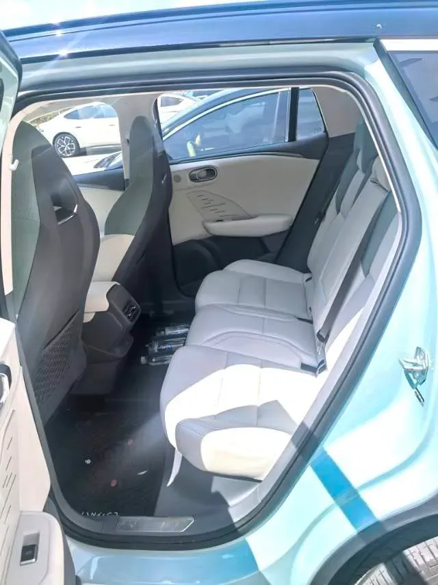 2023 LYNK&CO 06 EM-P 1.5L 120HP L4 3DHT PHEV 19.09KWH,autocango,china used car exporter,china ev exporter,chinese used car exporter,chinese used ev exporter