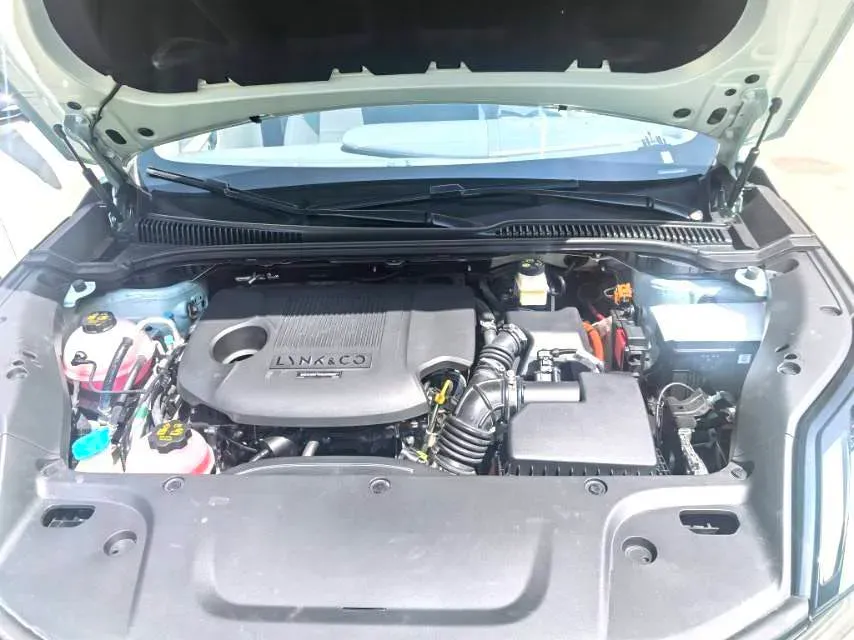 2023 LYNK&CO 06 EM-P 1.5L 120HP L4 3DHT PHEV 19.09KWH,autocango,china used car exporter,china ev exporter,chinese used car exporter,chinese used ev exporter