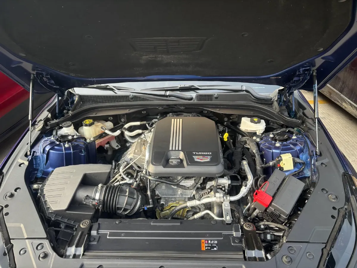 2023 Cadillac CT5 2.0T 237HP L4 10AT,autocango,china used car exporter,china ev exporter,chinese used car exporter,chinese used ev exporter