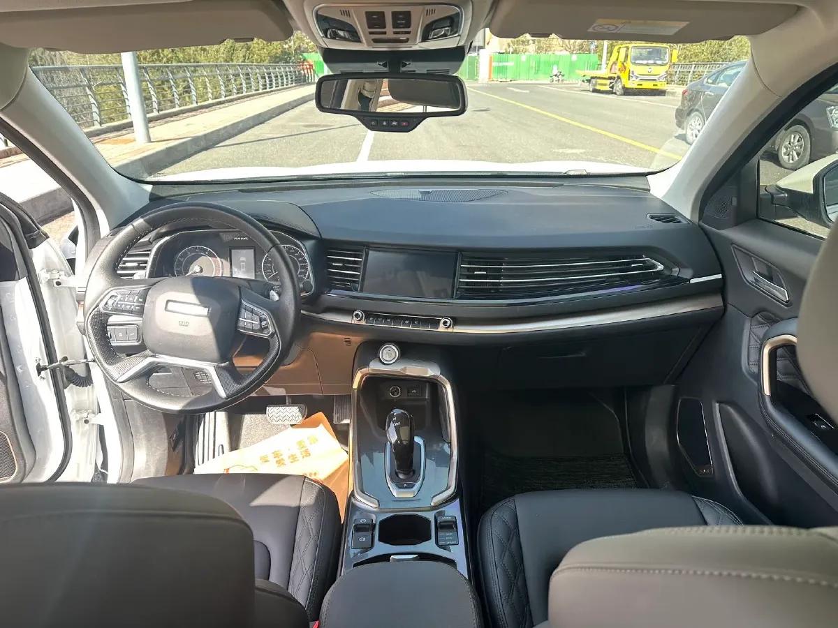 2020 Haval H6 1.5T 169HP L4 7DCT,autocango,china used car exporter,china ev exporter,chinese used car exporter,chinese used ev exporter