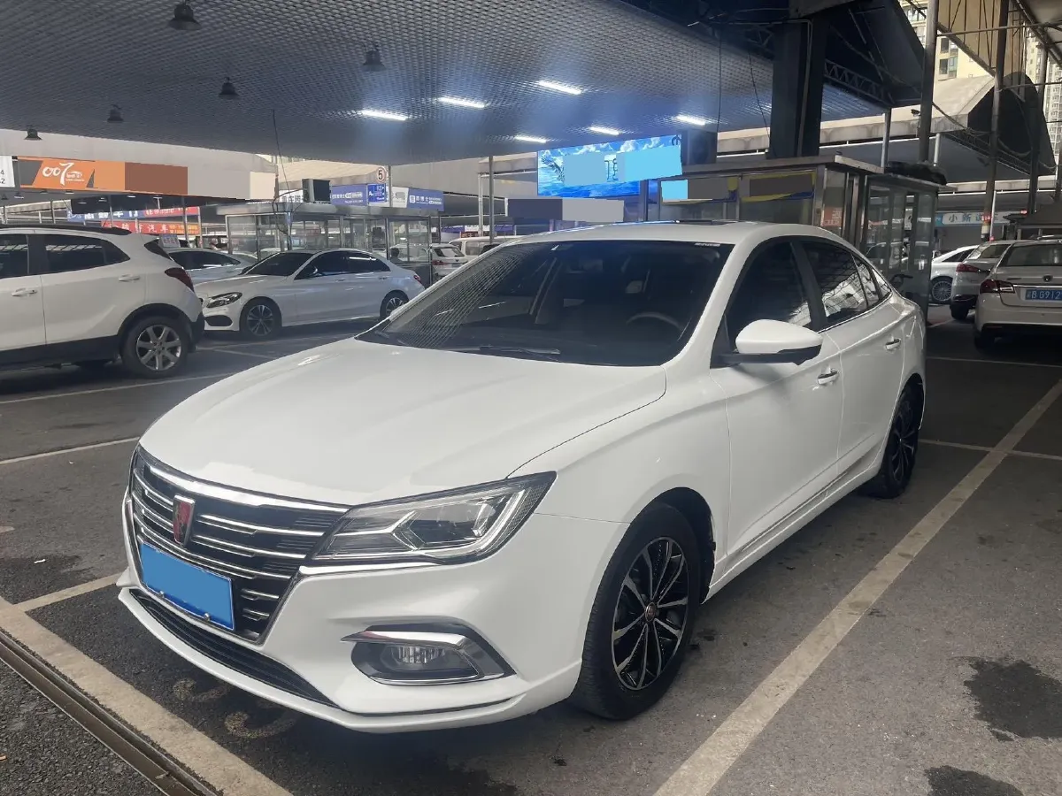 2021 Roewe i5 1.5L 120HP L4 CVT,autocango,china used car exporter,china ev exporter,chinese used car exporter,chinese used ev exporter