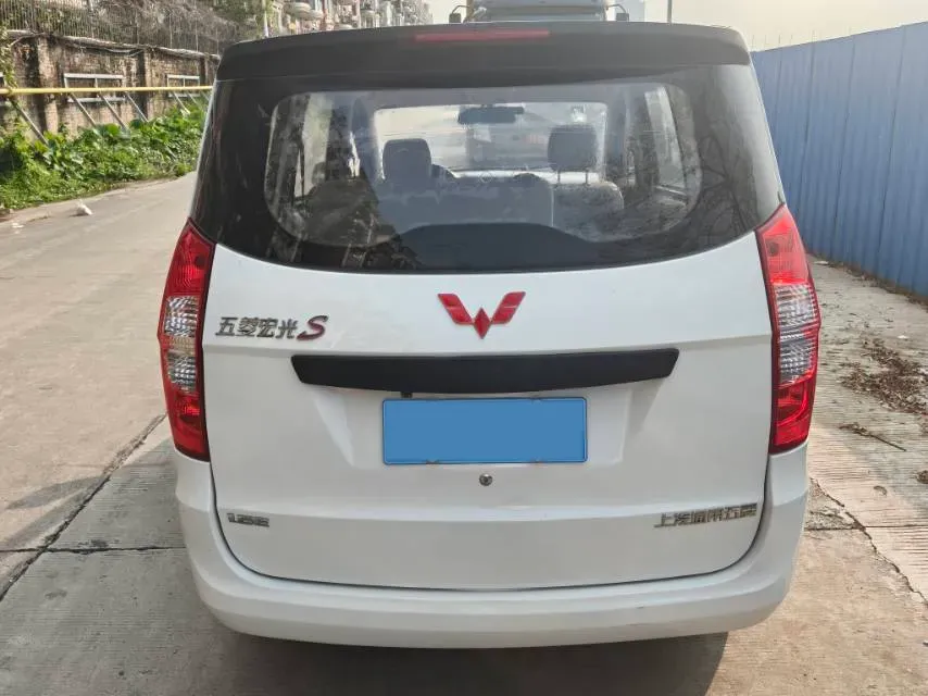 2015 WuLing HongGuang 1.5L 112HP L4 5MT,autocango,china used car exporter,china ev exporter,chinese used car exporter,chinese used ev exporter