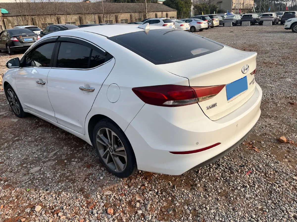 2016 Hyundai Elantra 1.6L 130HP L4 6AT,autocango,china used car exporter,china ev exporter,chinese used car exporter,chinese used ev exporter