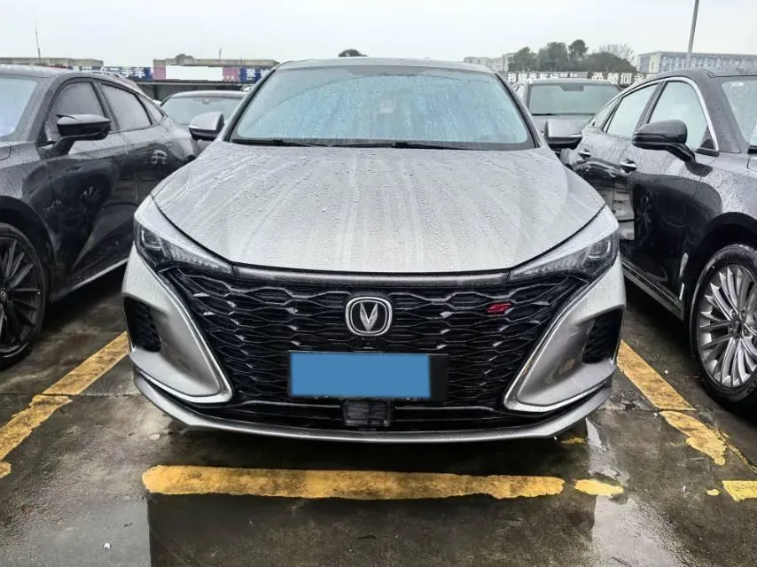 2021 ChangAn Eado 1.4T 160HP L4 7DCT,autocango,china used car exporter,china ev exporter,chinese used car exporter,chinese used ev exporter