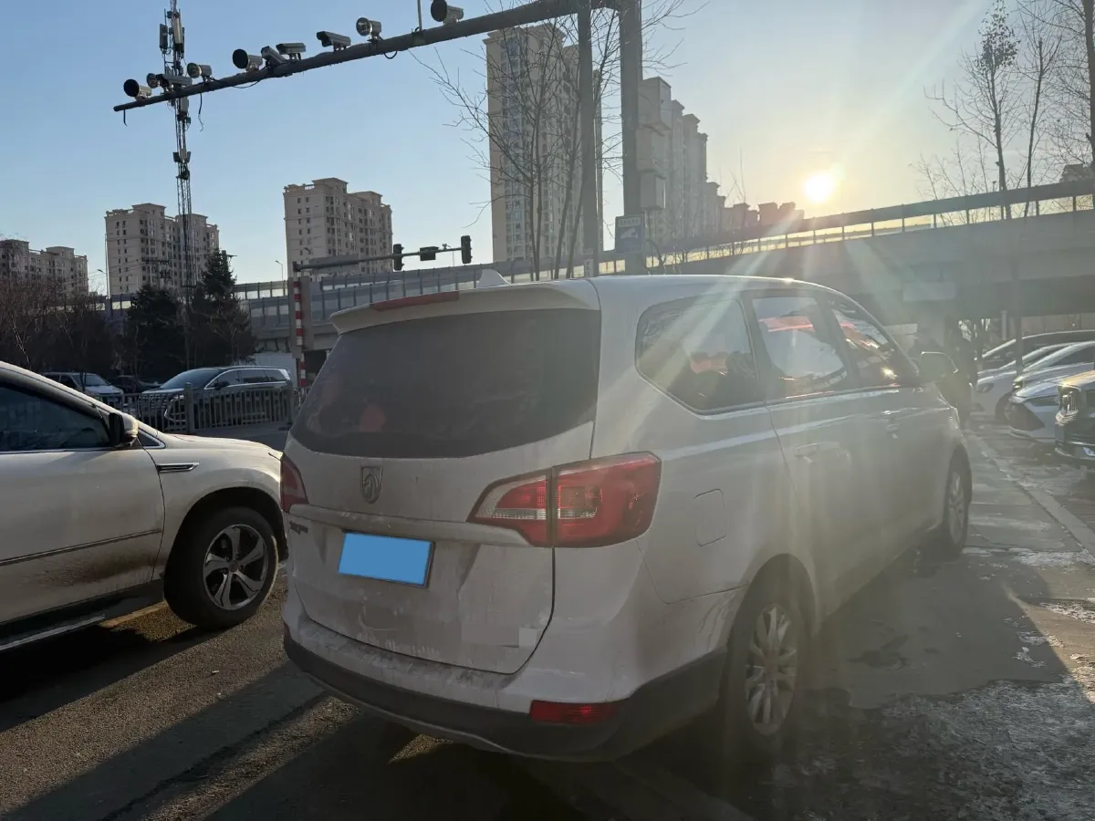 2016 BaoJun 730 1.5L 112HP L4 5MT,autocango,china used car exporter,china ev exporter,chinese used car exporter,chinese used ev exporter