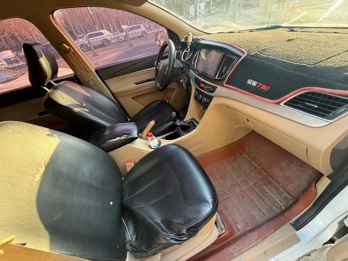 2016 BaoJun 730 1.5L 112HP L4 5MT,autocango,china used car exporter,china ev exporter,chinese used car exporter,chinese used ev exporter