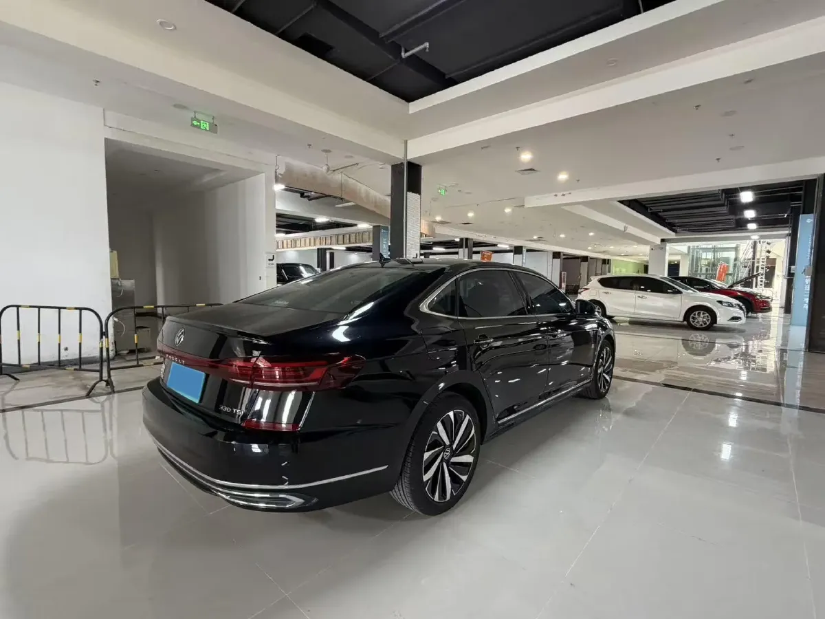 2023 Volkswagen Passat 2.0T 186HP L4 7DCT,autocango,china used car exporter,china ev exporter,chinese used car exporter,chinese used ev exporter