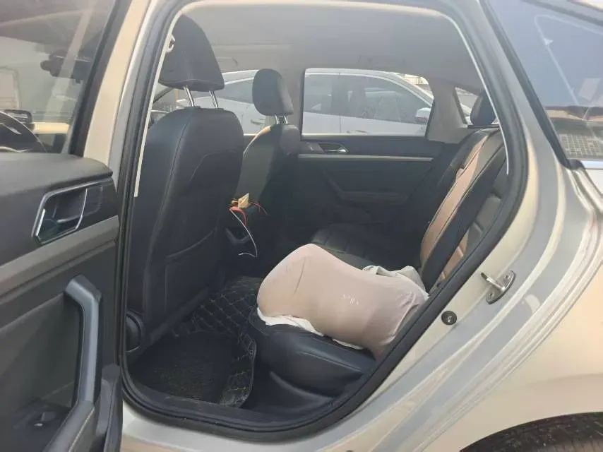 2021 Volkswagen Lavida 1.5L 113HP L4 6AT,autocango,china used car exporter,china ev exporter,chinese used car exporter,chinese used ev exporter